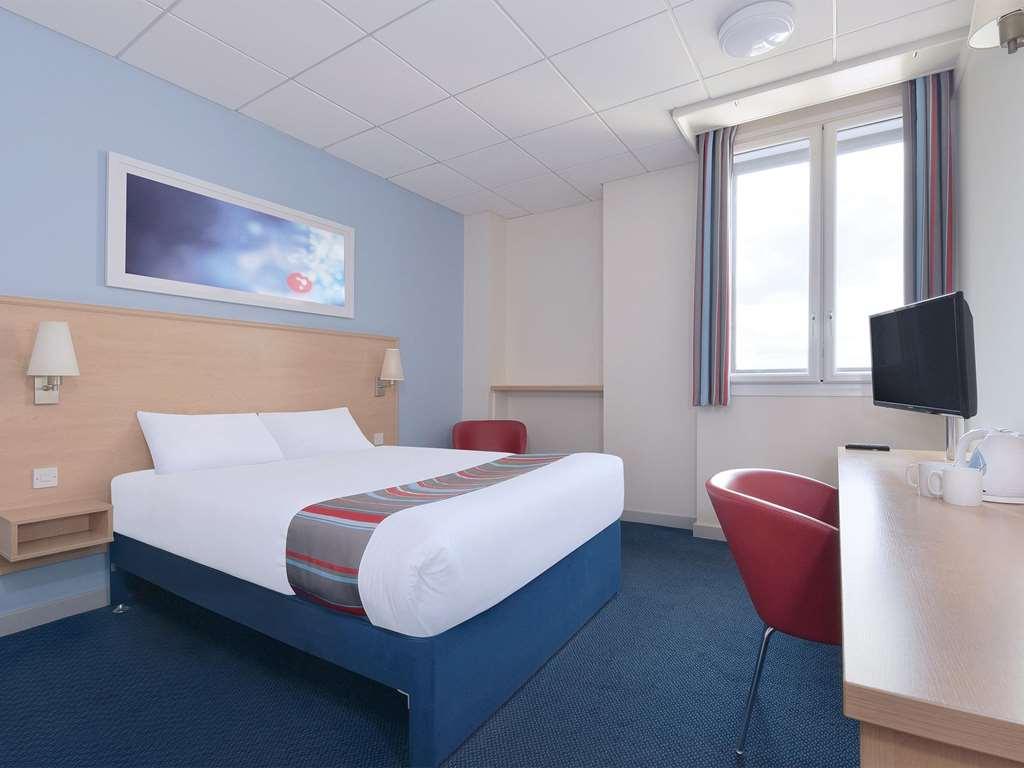 Travelodge Swansea Central Cameră foto